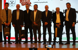 مراسم رونمایی از البسه داوری و تقدیر از پیشکسوتان برگزار شد