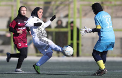 تیم فوتبال بانوان مهرگان پردیس قهرمان لیگ برتر شد