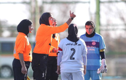 تیم فوتبال بانوان مهرگان پردیس قهرمان لیگ برتر شد