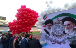 مراسم گرامیداشت روز 22 بهمن در ورزشگاه آزادی برگزار شد