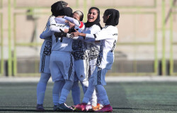 تیم فوتبال بانوان مهرگان پردیس قهرمان لیگ برتر شد