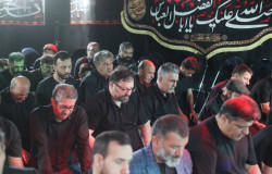 برپایی نماز جماعت ظهر عاشورا در هیات فوتبال استان تهران