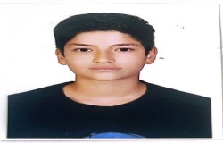 یاسین اکبری
