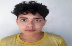 آریا صادقی
