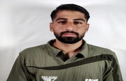 نیکان اکبری