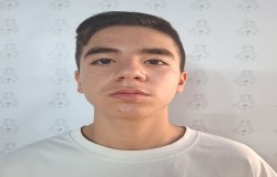 آریا درویش