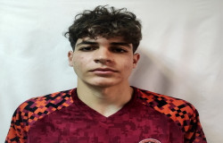 کوروش اختیاری
