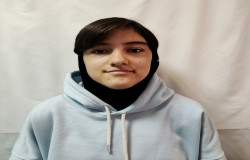 دنیا فرزام