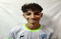 نیما اکبری