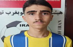 اهورا میرزایی