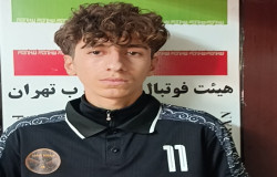 نویان اکبری
